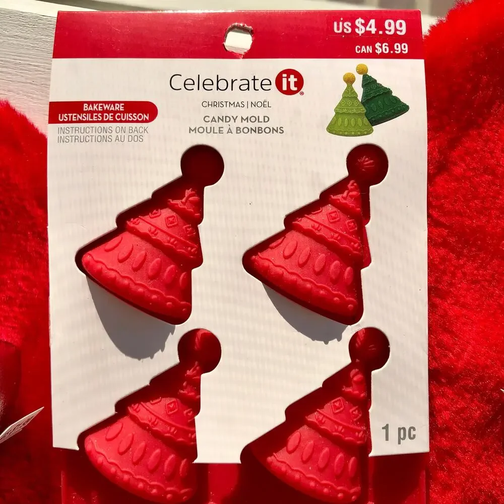NWT Christmas Tree Candy and 5 Christmas Tree Cookie Cutters